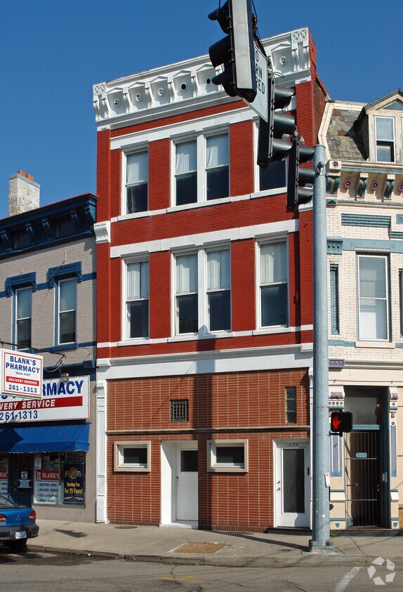 Primary Photo - 270 W Pike St