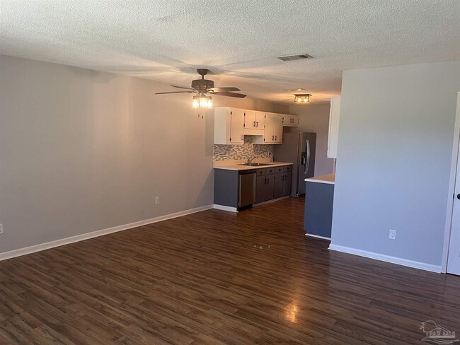 Building Photo - 3238 Santa Rosa Dr