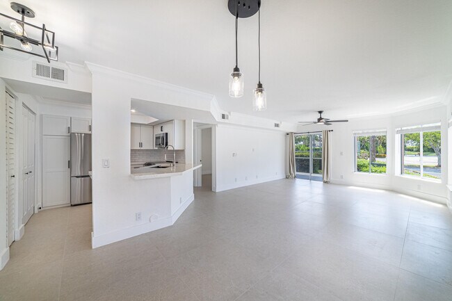 Foto del edificio - 815 Boynton Beach Blvd