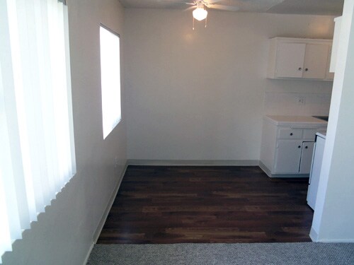Foto del edificio - 14800 Chadron Ave