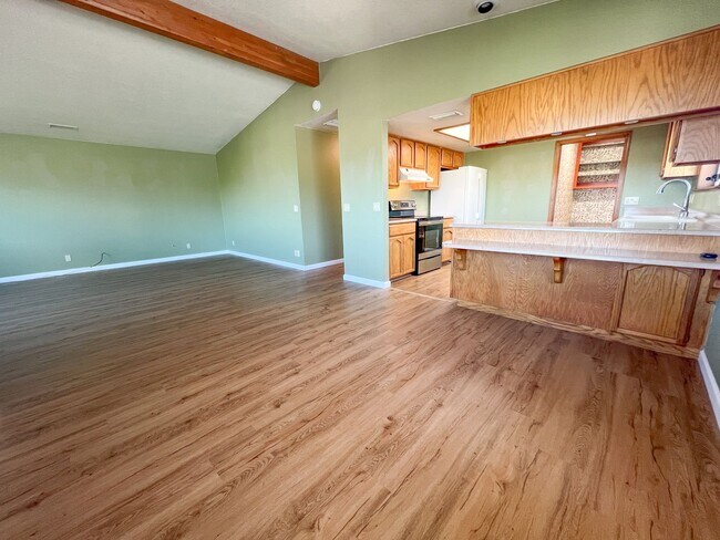 Building Photo - HOME – COTTONWOOD - VERDE VILLAGE UNITS