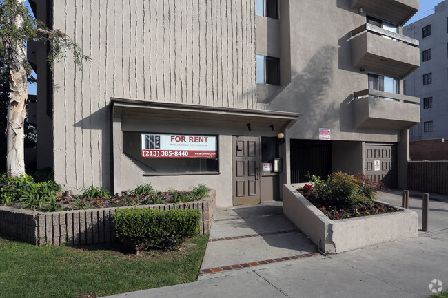 Building Photo - Hobart Apartments