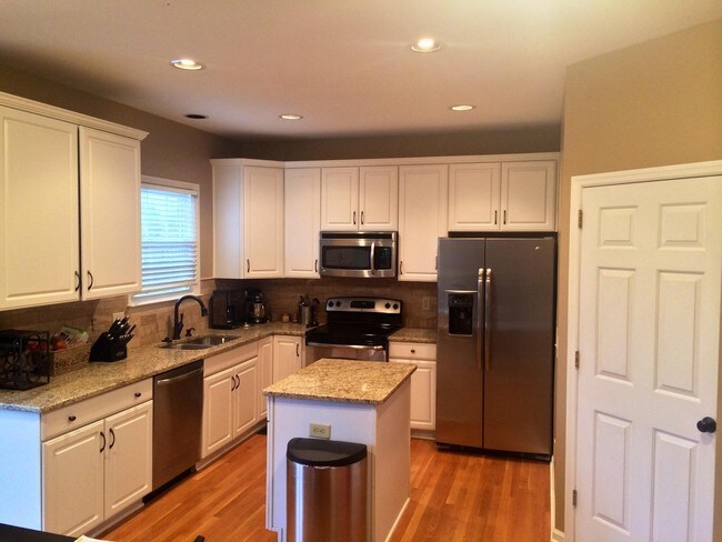 Foto del edificio - 621 Prince Charles Way