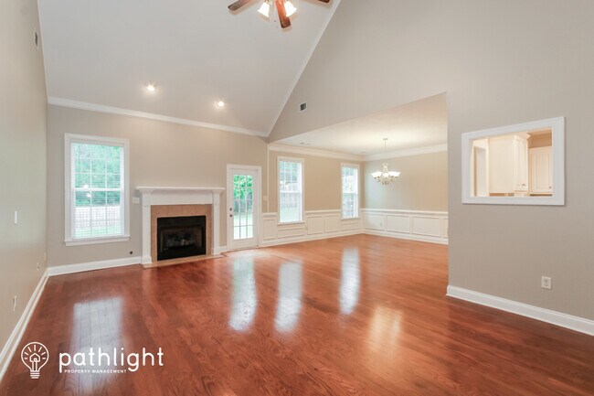 Building Photo - 606 Brighton Cir