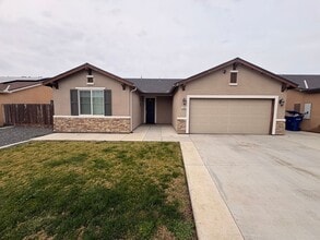 Building Photo - 1604 Sidonia St