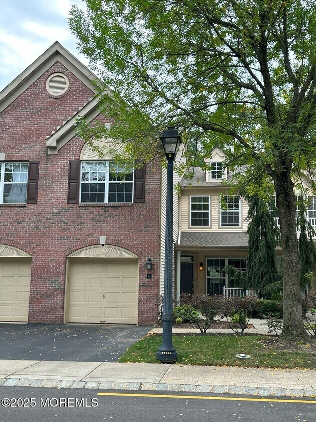 Primary Photo - 47 Poplar Ln