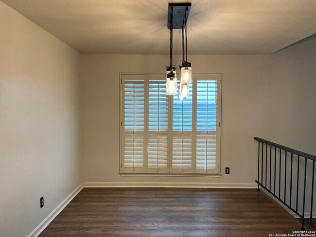 Foto del edificio - 17119 Terra Rosa