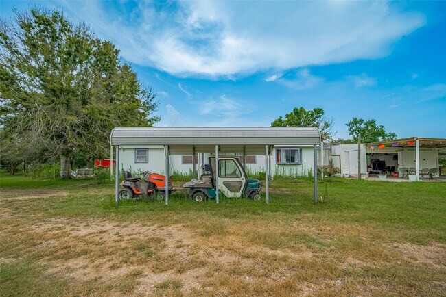 Foto del edificio - 2316 Green Meadows Dr