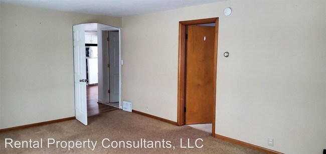 Building Photo - 3 br, 1 bath House - 14350 New Holland St.
