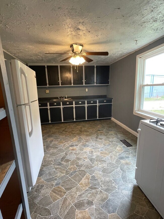 Photo - Four Bedroom Available August in Delphi House