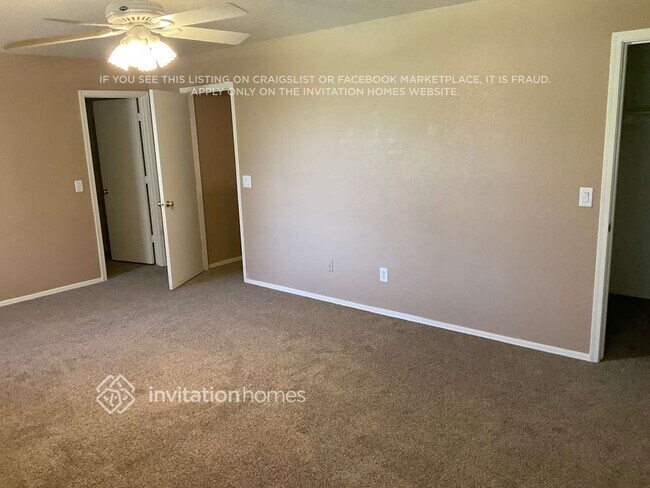 Foto del edificio - 2266 E Spruce Dr