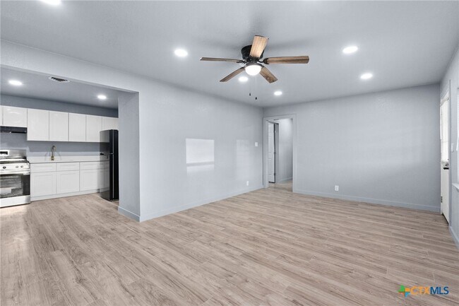 Foto del edificio - 805 S 32nd St