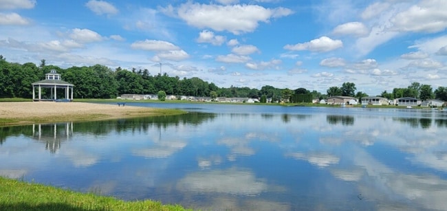 Building Photo - 412 Deerfield Ln