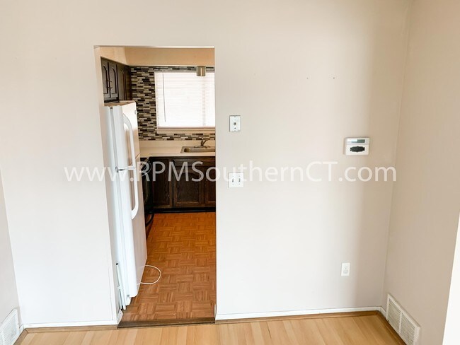 Foto del edificio - 233 Derby Ave