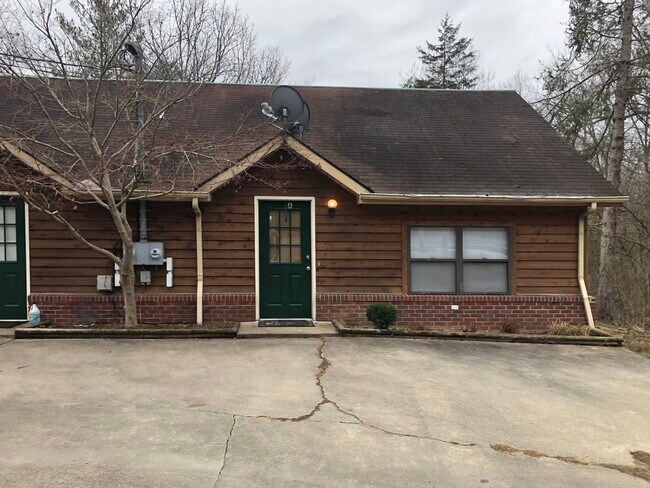 Unit A - 2201 Spring Valley Dr