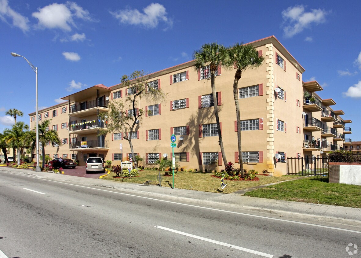 Gold King II Apartments 13285 NE 6th Ave North Miami, FL Apartments