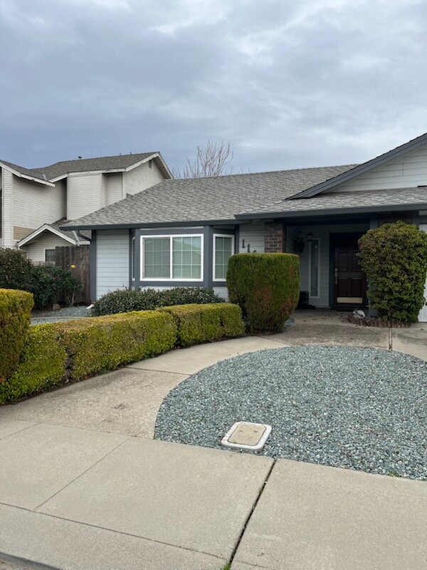 Foto del edificio - Beautifully Updated 3BR Home in the Heart of Manteca – Move-In Ready!