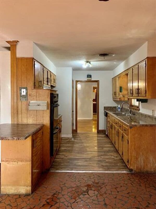 Building Photo - 1380 Railton Rd