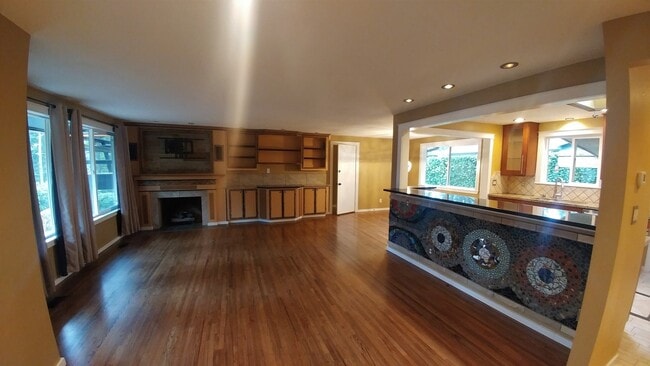 Building Photo - O&#39;Neill 7551