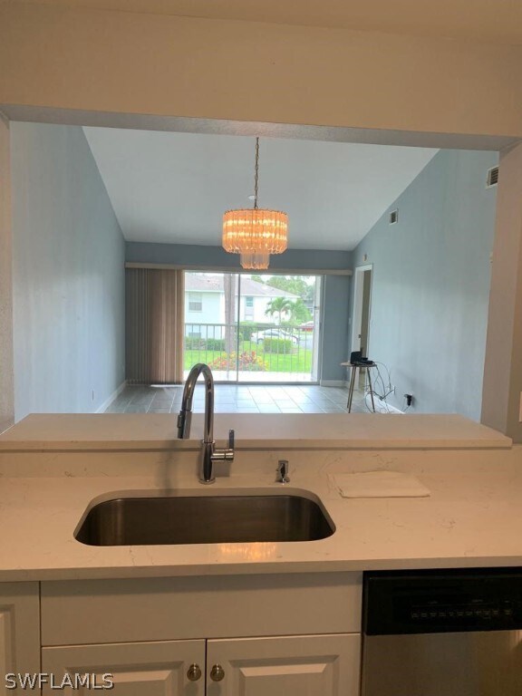 Foto del edificio - 1476 Churchill Cir