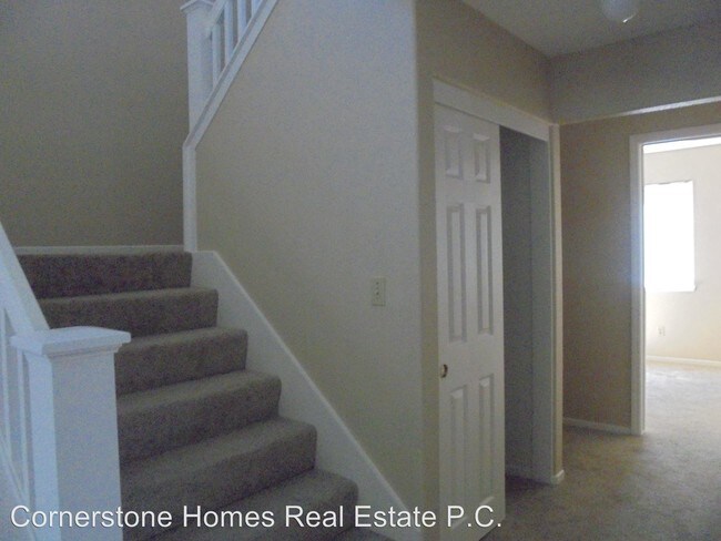 Foto del edificio - 4 br, 3 bath House - 670 Candlestick Ct