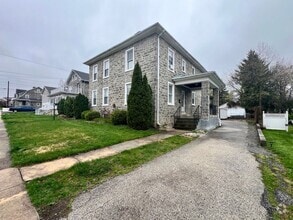 Building Photo - 510 Harper Ave