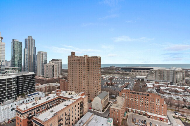 Building Photo - 1467 S Michigan Ave