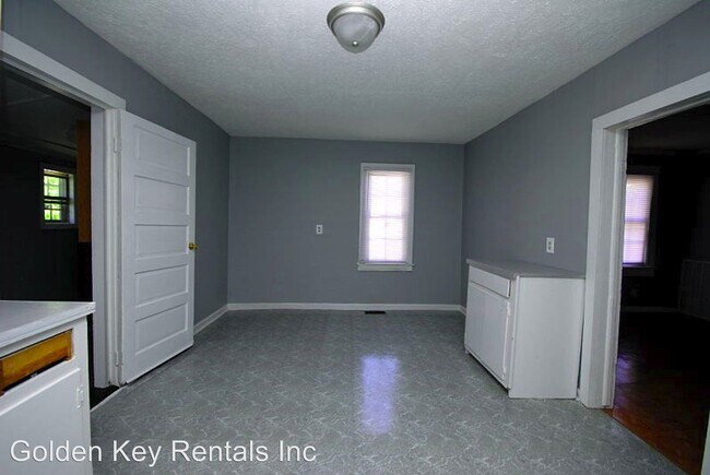 Building Photo - 2 br, 1 bath House - 901 Devereaux St.