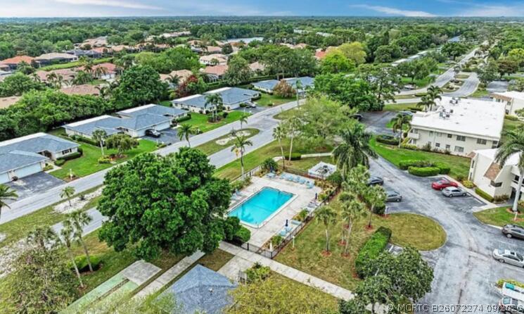 Building Photo - 7211 W Country Club Dr N