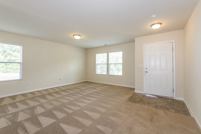 Building Photo - 5605 Twin Brook Dr