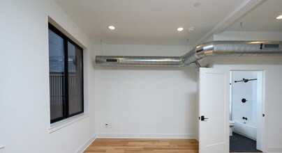 Interior Photo - The Bromley Loom House