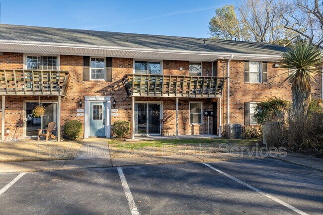 Foto del edificio - 1006 Barclay Square