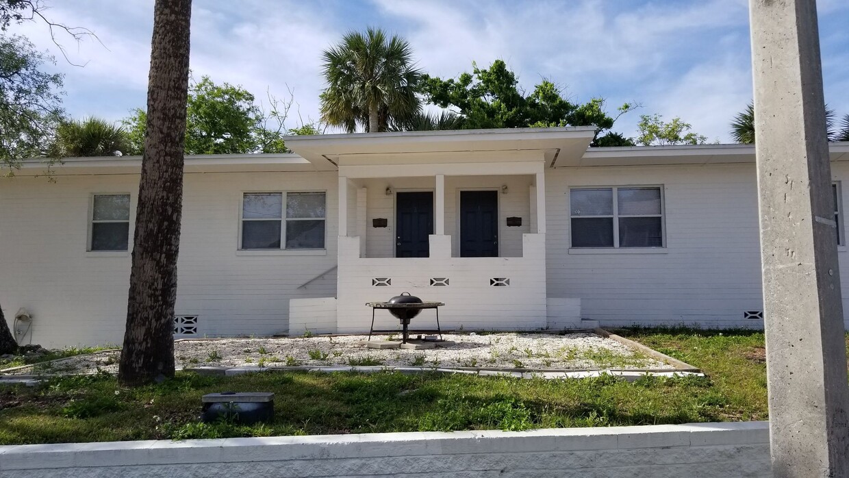 Primary Photo - Daytona Beach Duplex - 2 Bed 1 Bath 1 Car ...