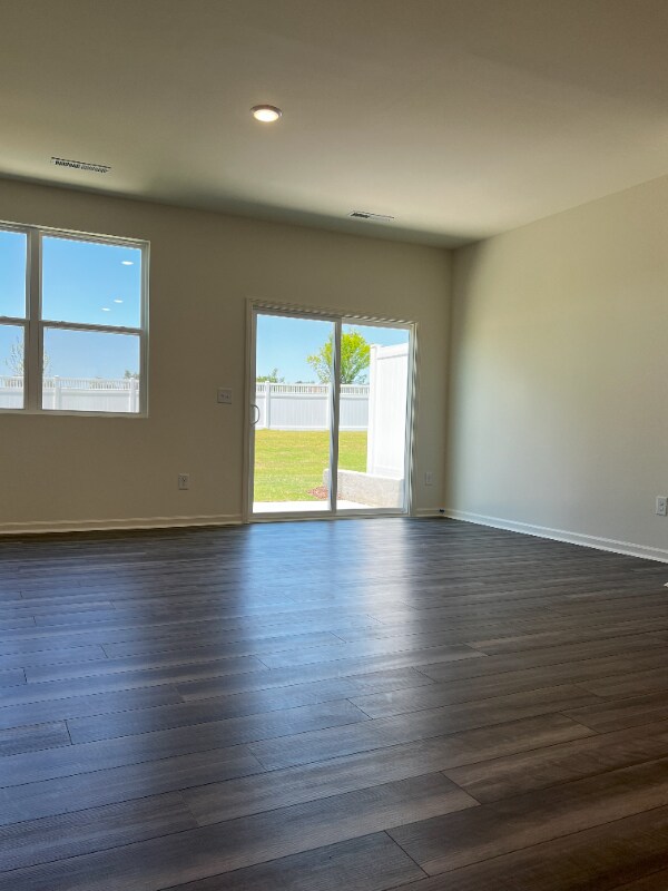 Foto del edificio - 123 N Chubb Rdg