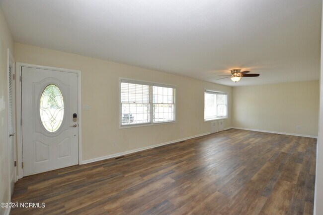 Building Photo - 305 Brynn Marr Rd