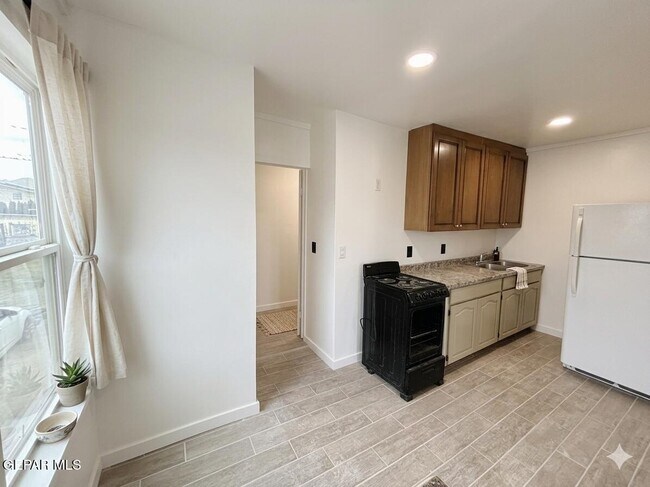 Foto del edificio - 3527 E Missouri Ave