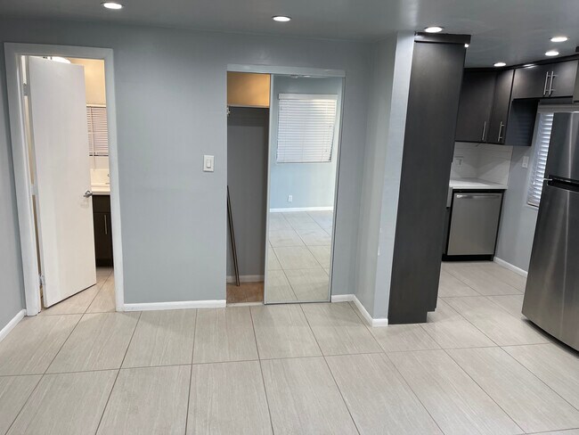 Foto del edificio - 1013 N Bonnie Brae St