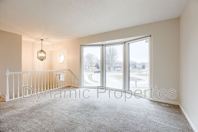 Foto del edificio - 7926 Primrose Ct
