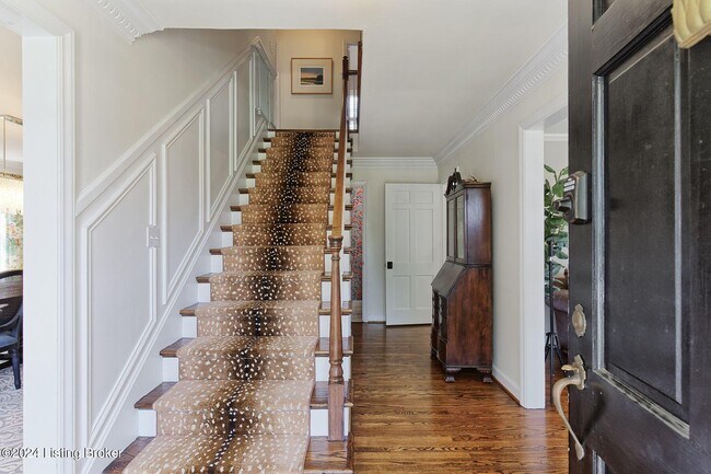 Foto del edificio - 522 Country Ln