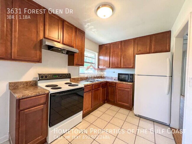Foto del edificio - 3631 Forest Glen Dr