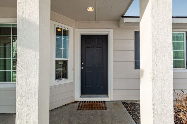 Foto del edificio - 3 bed 2 bath home