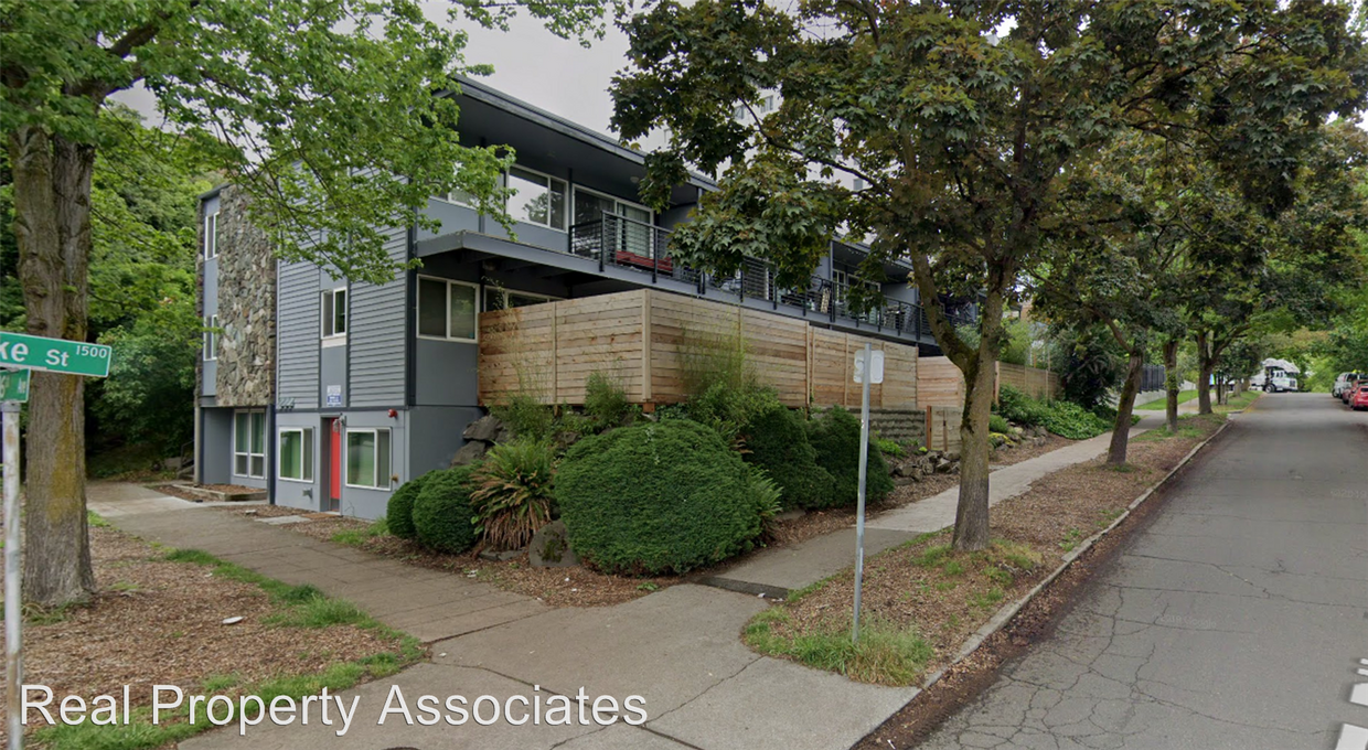 Primary Photo - 231 Boylston Ave E
