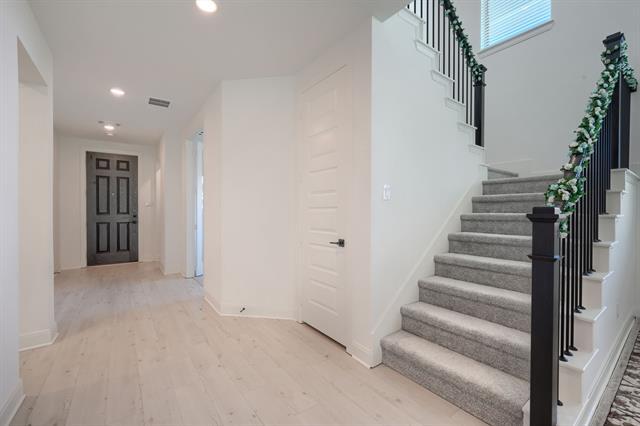 Foto del edificio - 1348 Bay Laurel Rd