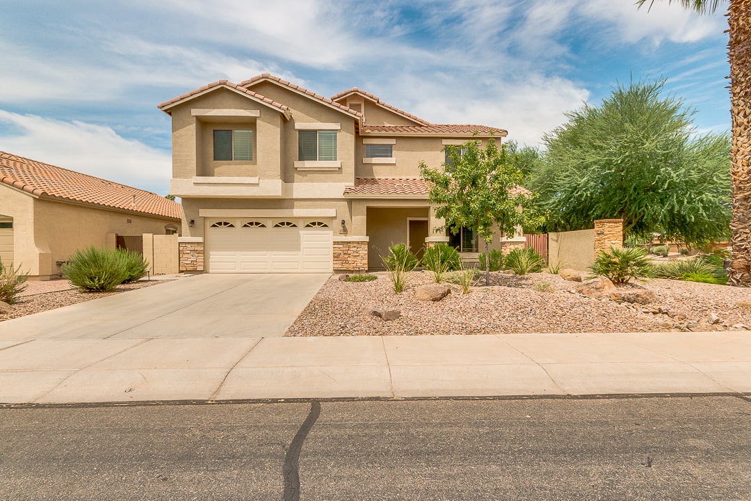 Primary Photo - 1326 E Macaw Dr