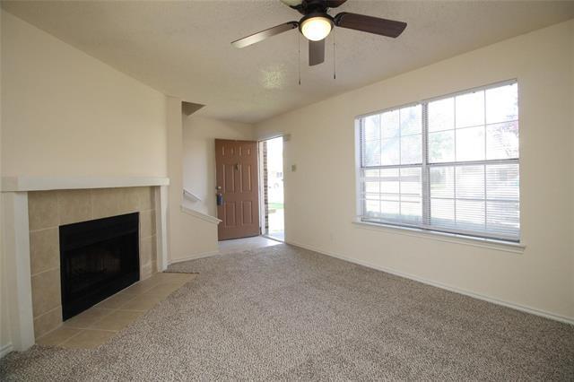 Foto del edificio - 915 Cedar Terrace