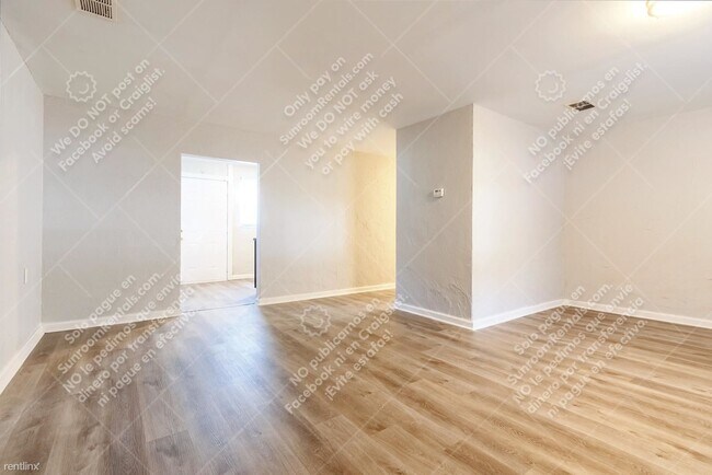 Building Photo - 2 br, 1 bath House - 3392 Washington Rd