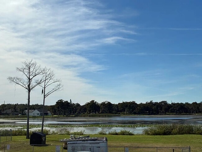 Building Photo - 2683 Emerald Lake Ct