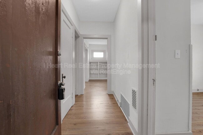 Building Photo - 269 Morrison Ave