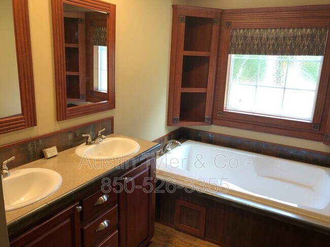 Foto del edificio - 4572 Bellamy Bridge Rd