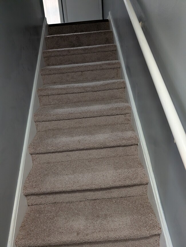 Foto del edificio - 1196 McArthur Dr